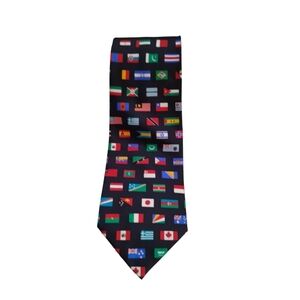NWT museum artifacts handmade all silk  international Flags Men's Tie